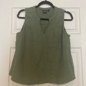 10% cotton green tank top size medium